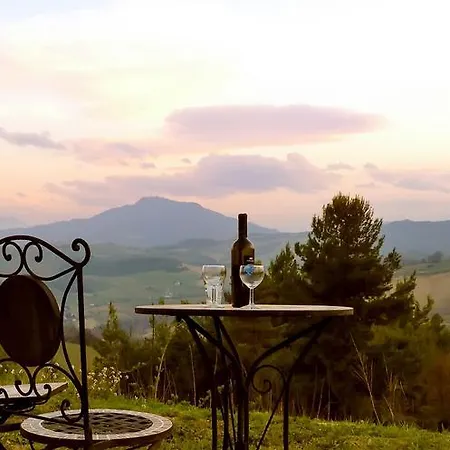 villa Contrada Serrone * Montelparo